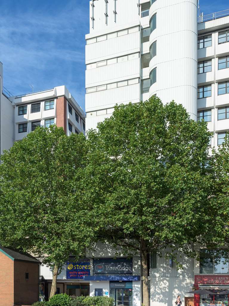 Travelodge Kingston Upon Thames Central Лондон Екстериор снимка